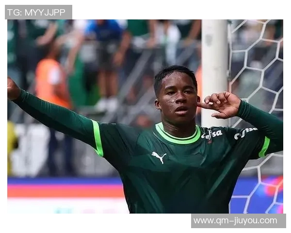 恩德里克本赛季仍未出场国际比赛间歇携妻子畅游摩洛哥度假